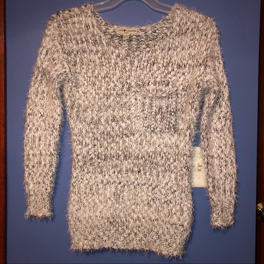 Love ❤️ Change Italy sweater size small